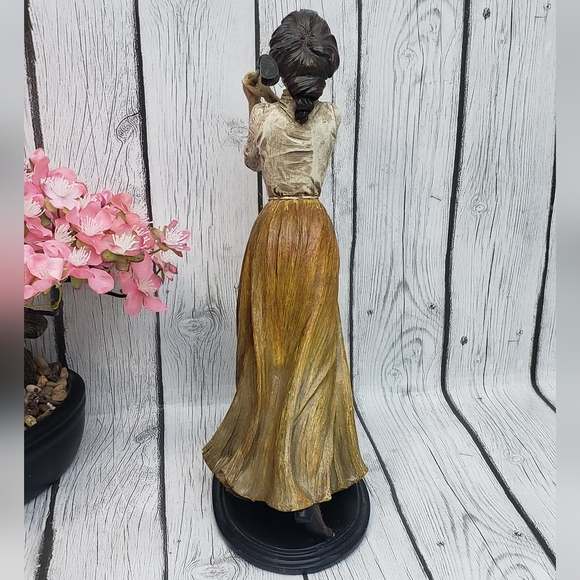 RARE**Victorian Lady Golfer Resin Statue - Picture 3 of 7